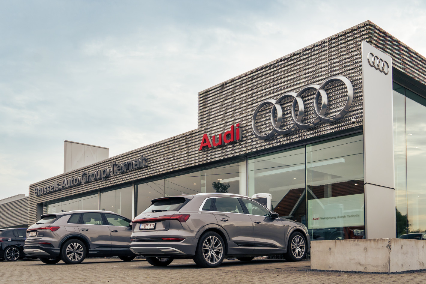 Brussels Auto Group Ternat showroom Audi